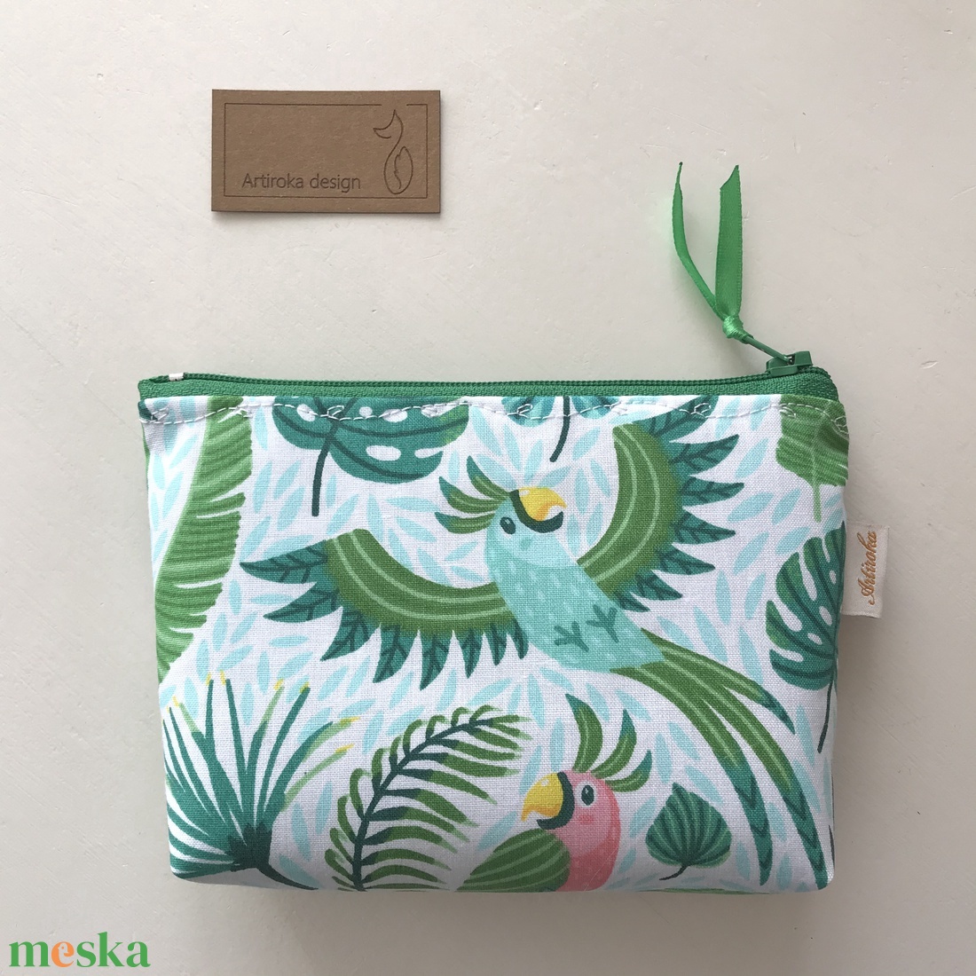 Papagáj mintás KÉTREKESZES irattartó pénztárca, neszesszer - Artiroka design - - Meska.hu Papagáj mintás KÉTREKESZES irattartó pénztárca, neszesszer - Artiroka design - - Meska.hu