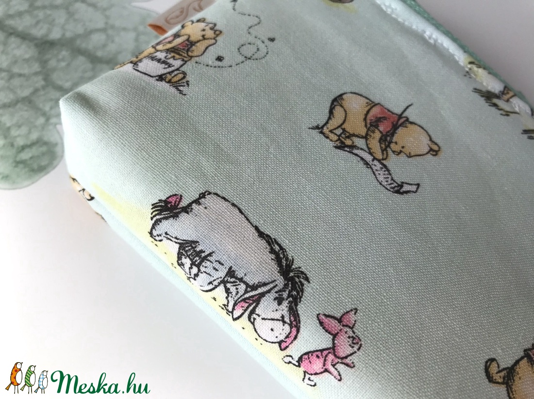Micimackó, Füles és Malacka mintás, pasztell zöld színű irattartó pénztárca, neszesszer - Winnie de Pooh - - Meska.hu Micimackó, Füles és Malacka mintás, pasztell zöld színű irattartó pénztárca, neszesszer - Winnie de Pooh - - Meska.hu