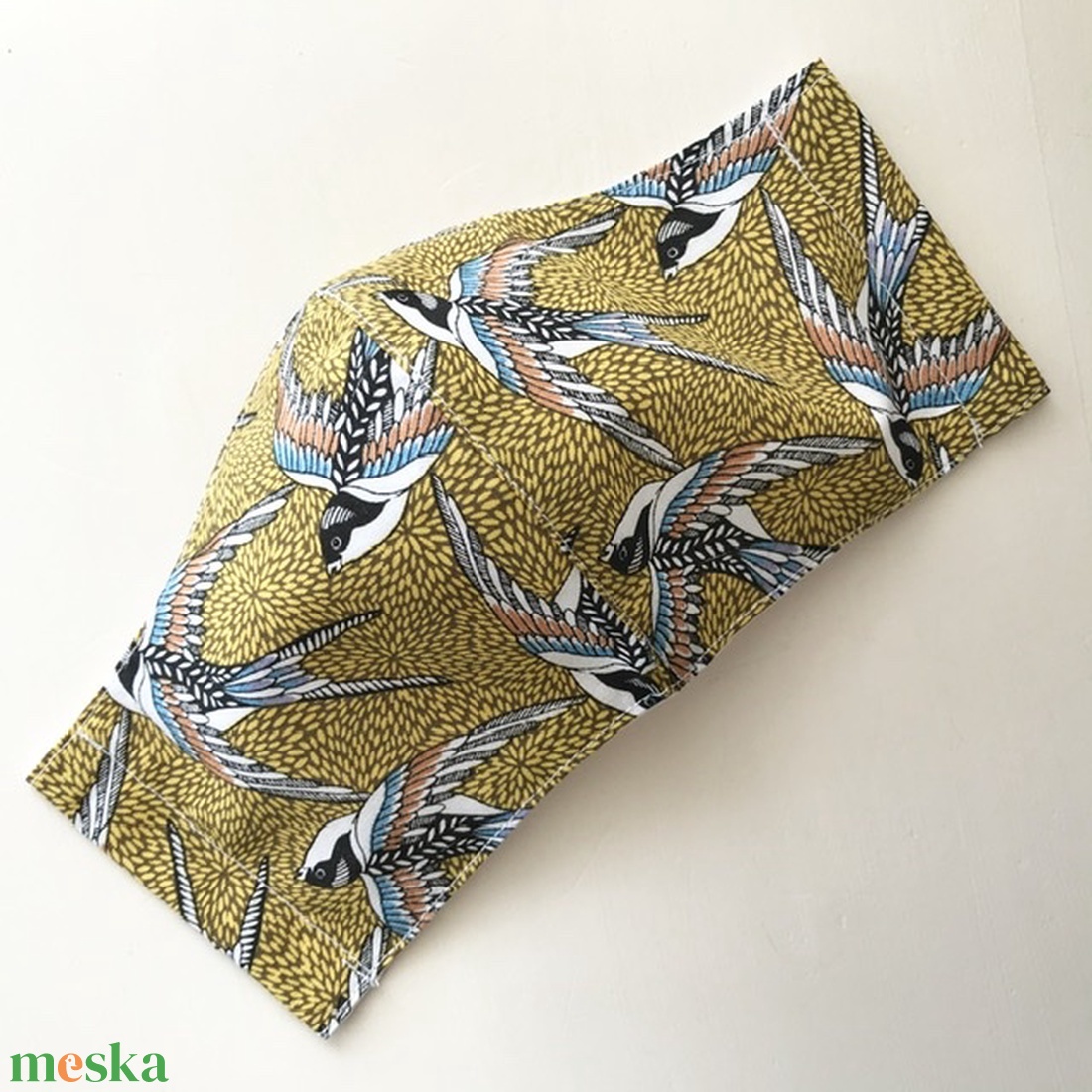 Fecske madár a búzatábla felett - mintás szájmaszk, maszk, arcmaszk - Artiroka design -  - Meska.hu