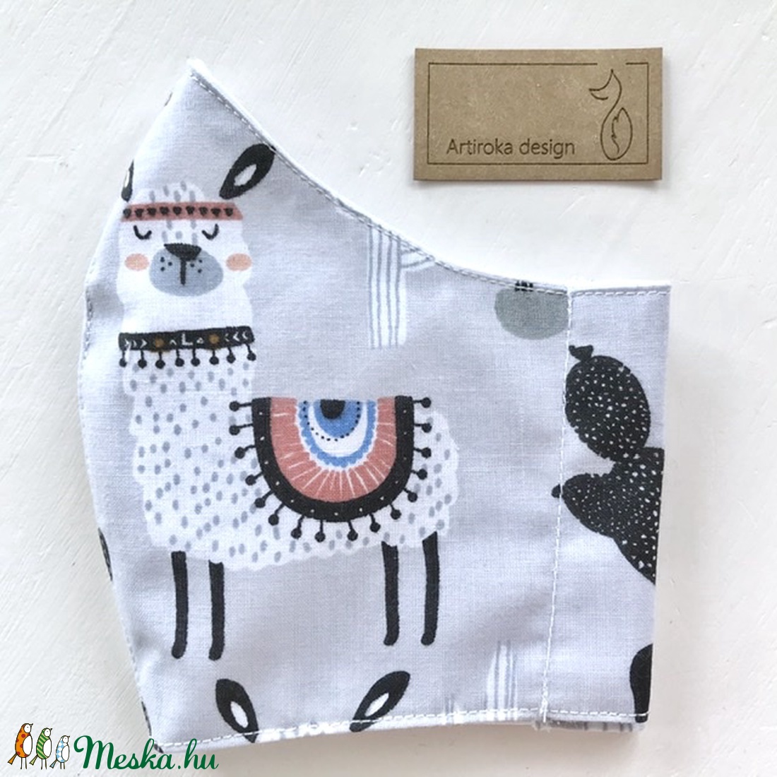 Ha rajtad a Láma, nincs DRÁMA! Láma mintás, pasztellszürke színű pamut textil arcmaszk, gyerekmaszk -  Artiroka design - női - női - Meska.hu
