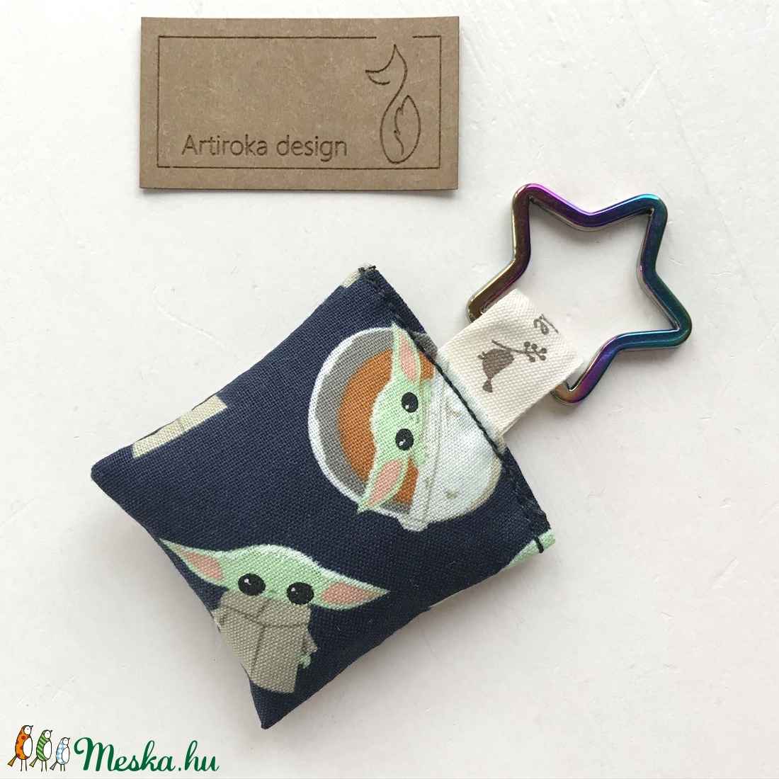 Baby Yoda mintás prémium kulcstartó csillag kulcskarikával - Star Wars - Artiroka design - táska & tok - kulcstartó & táskadísz - kulcstartó - Meska.hu Baby Yoda mintás prémium kulcstartó csillag kulcskarikával - Star Wars - Artiroka design - táska & tok - kulcstartó & táskadísz - kulcstartó - Meska.hu