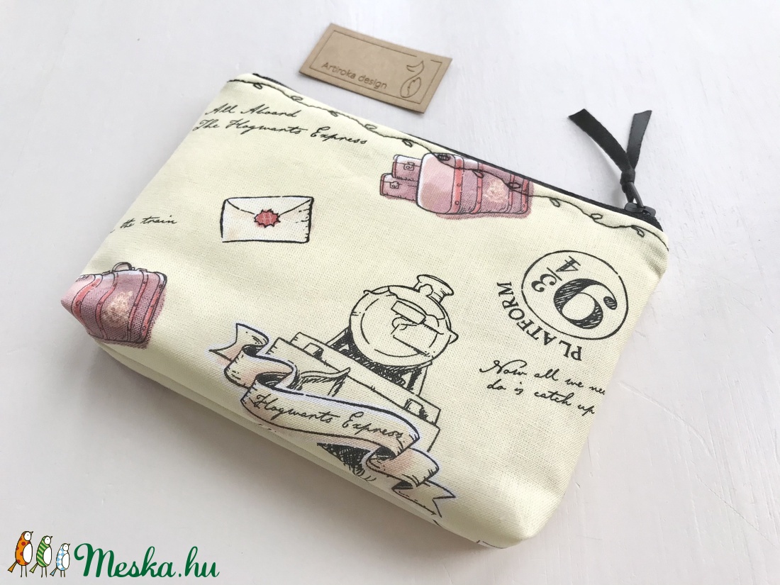 Harry Potter, Hogwarts Expressz mintás prémium irattartó pénztárca, neszesszer - 9 3/4 vágány - Artiroka design - táska & tok - pénztárca & más tok - pénztárca - Meska.hu Harry Potter, Hogwarts Expressz mintás prémium irattartó pénztárca, neszesszer - 9 3/4 vágány - Artiroka design - táska & tok - pénztárca & más tok - pénztárca - Meska.hu