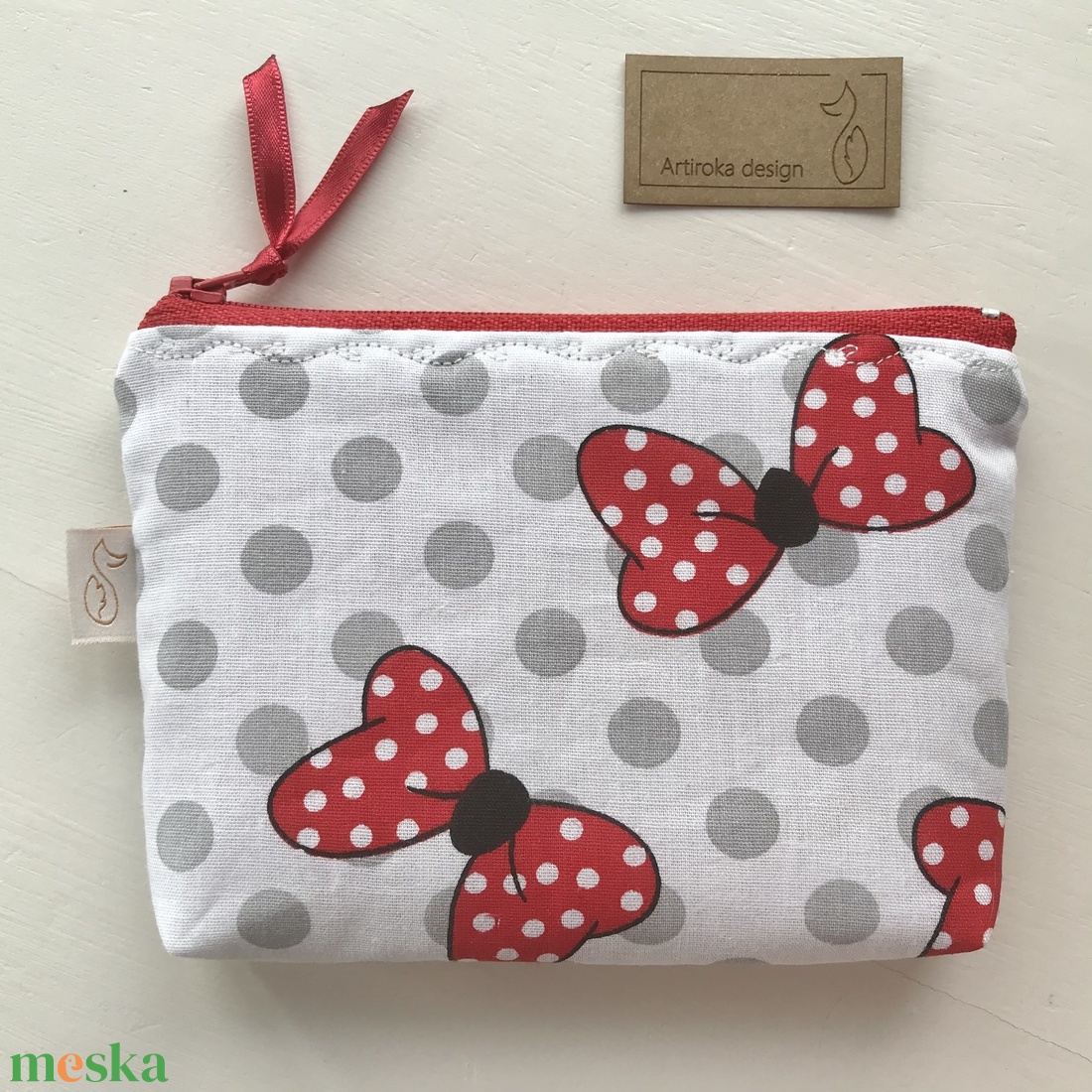 Pöttyös, piros masni mintás irattartó pénztárca - Artiroka design - táska & tok - pénztárca & más tok - Meska.hu Pöttyös, piros masni mintás irattartó pénztárca - Artiroka design - táska & tok - pénztárca & más tok - Meska.hu