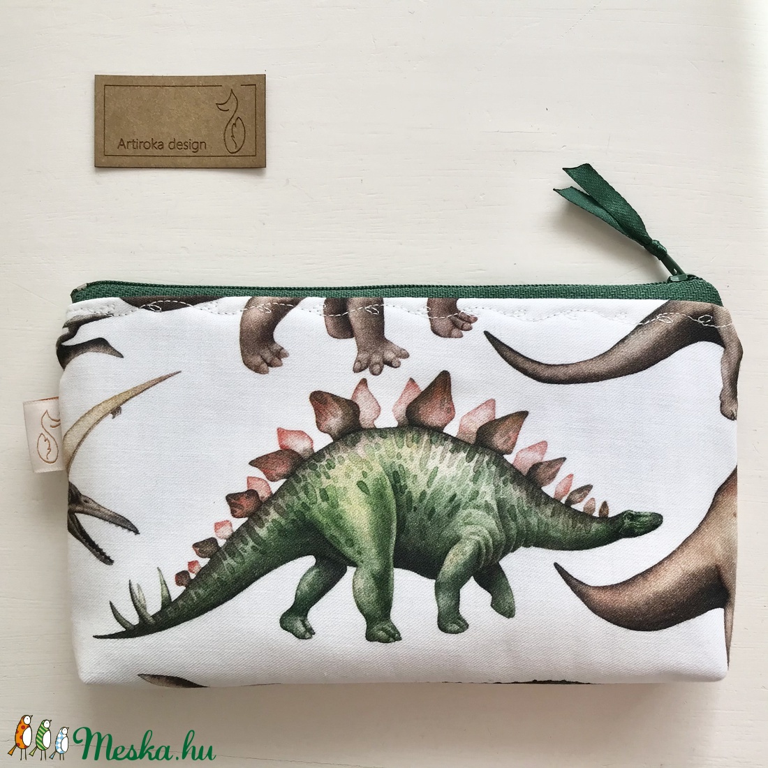 Dinoszaurusz mintás neszesszer, szemüvegtok, tolltartó - Artiroka design - táska & tok - neszesszer - Meska.hu Dinoszaurusz mintás neszesszer, szemüvegtok, tolltartó - Artiroka design - táska & tok - neszesszer - Meska.hu