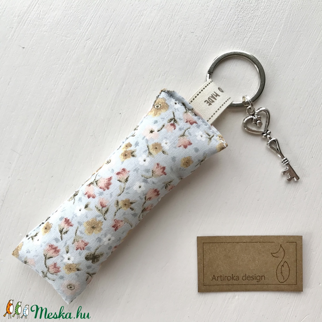 Virágos rét, egyedi kulcstartó, vintage kulcs dísszel - Artiroka design - táska & tok - kulcstartó & táskadísz - kulcstartó - Meska.hu Virágos rét, egyedi kulcstartó, vintage kulcs dísszel - Artiroka design - táska & tok - kulcstartó & táskadísz - kulcstartó - Meska.hu