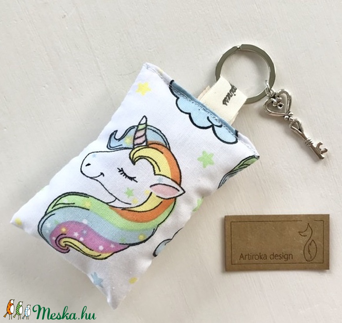 AKCIÓ - Unikornis mintás kulcstartó, vintage kulcs díszítéssel - Artiroka design - táska & tok - kulcstartó & táskadísz - kulcstartó - Meska.hu AKCIÓ - Unikornis mintás kulcstartó, vintage kulcs díszítéssel - Artiroka design - táska & tok - kulcstartó & táskadísz - kulcstartó - Meska.hu