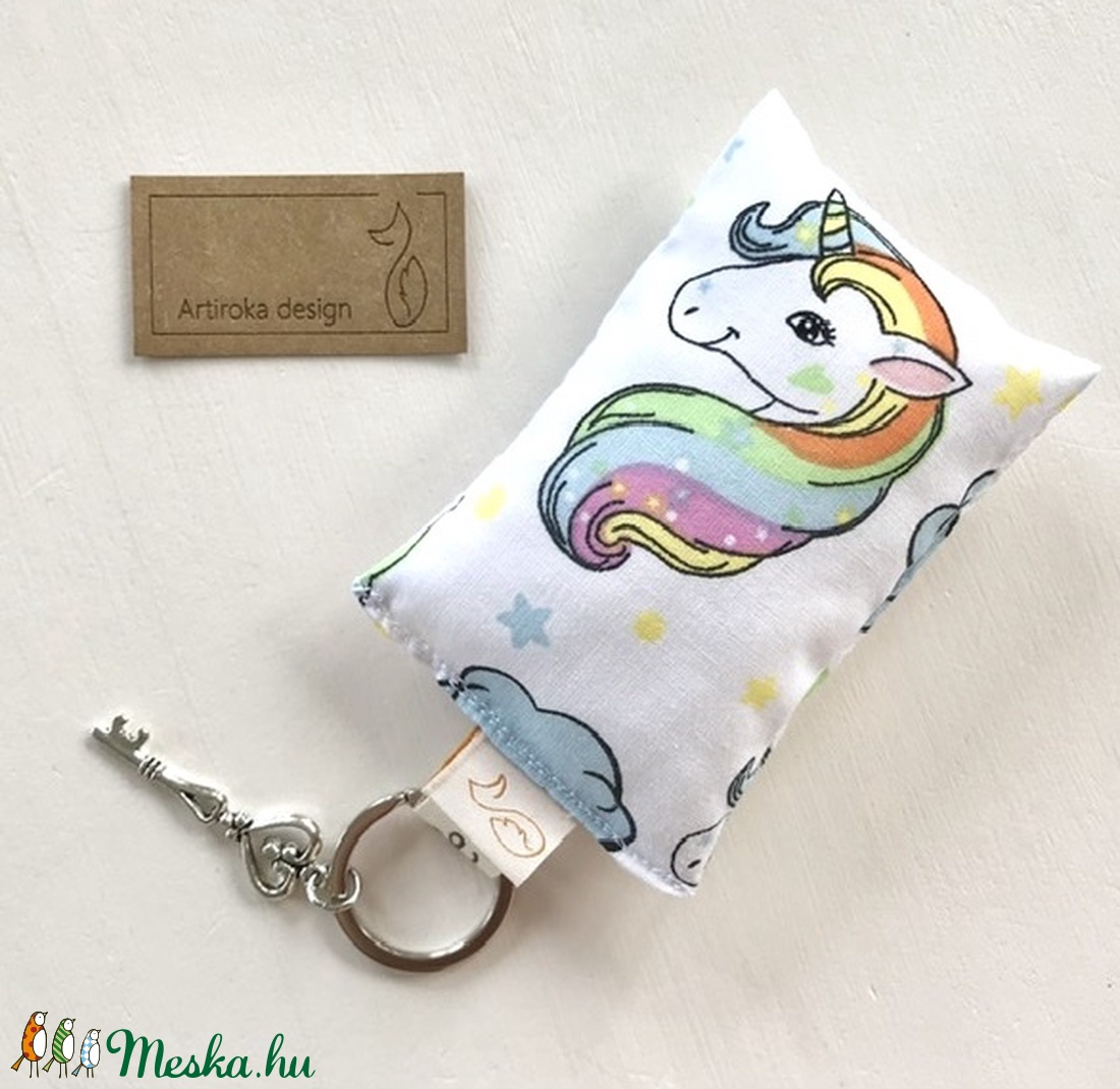 AKCIÓ - Unikornis mintás kulcstartó, vintage kulcs díszítéssel - Artiroka design - táska & tok - kulcstartó & táskadísz - kulcstartó - Meska.hu AKCIÓ - Unikornis mintás kulcstartó, vintage kulcs díszítéssel - Artiroka design - táska & tok - kulcstartó & táskadísz - kulcstartó - Meska.hu