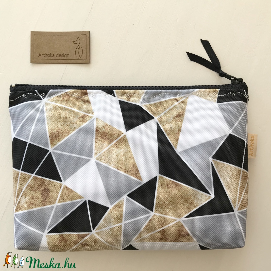 Geometria mintás VÍZLEPERGETŐS neszesszer, irattartó - Artiroka design - táska & tok - neszesszer - Meska.hu Geometria mintás VÍZLEPERGETŐS neszesszer, irattartó - Artiroka design - táska & tok - neszesszer - Meska.hu