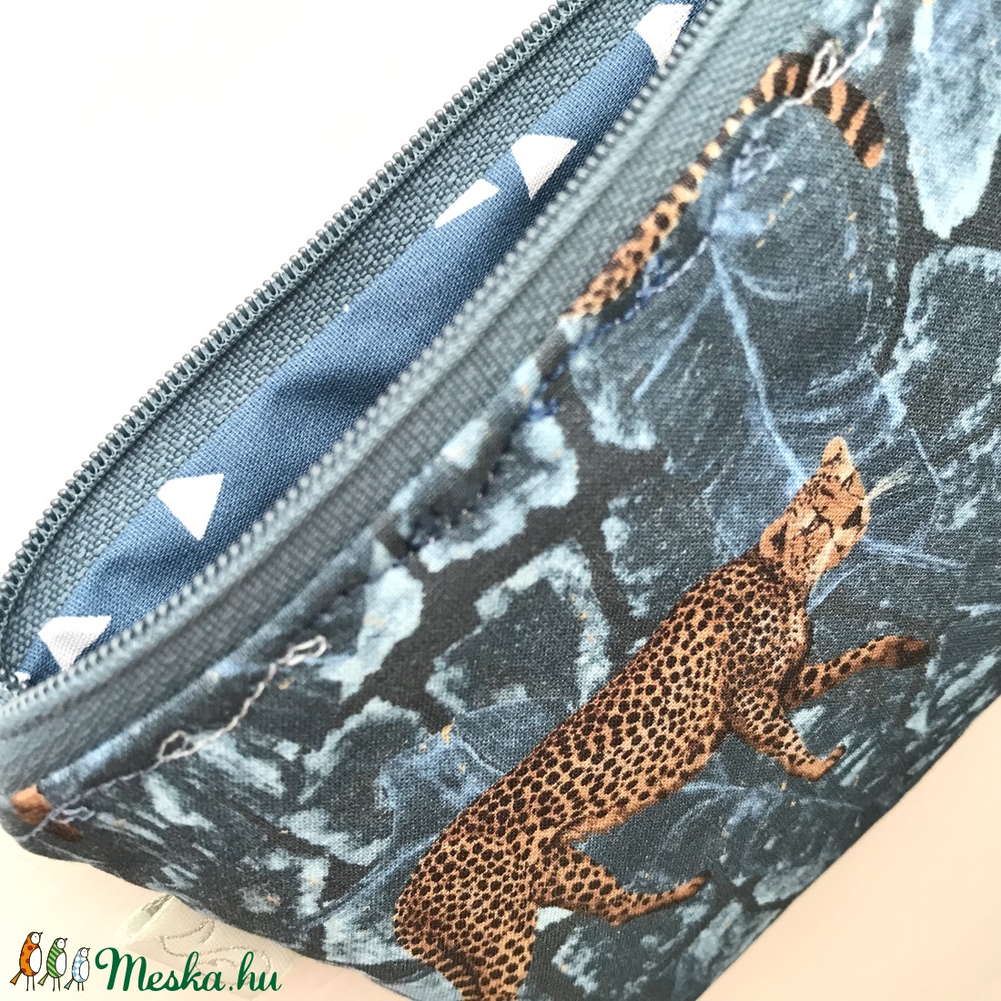 Leopárd mintás irattartó pénztárca kék színben - Artiroka design - táska & tok - pénztárca & más tok - pénztárca - Meska.hu Leopárd mintás irattartó pénztárca kék színben - Artiroka design - táska & tok - pénztárca & más tok - pénztárca - Meska.hu