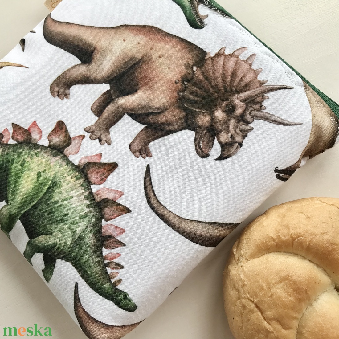 Dinoszaurusz mintás prémium neszesszer, uzsonna tasak - zipper bag  - Artiroka design - szendvics csomagoló - szendvics csomagoló - Meska.hu