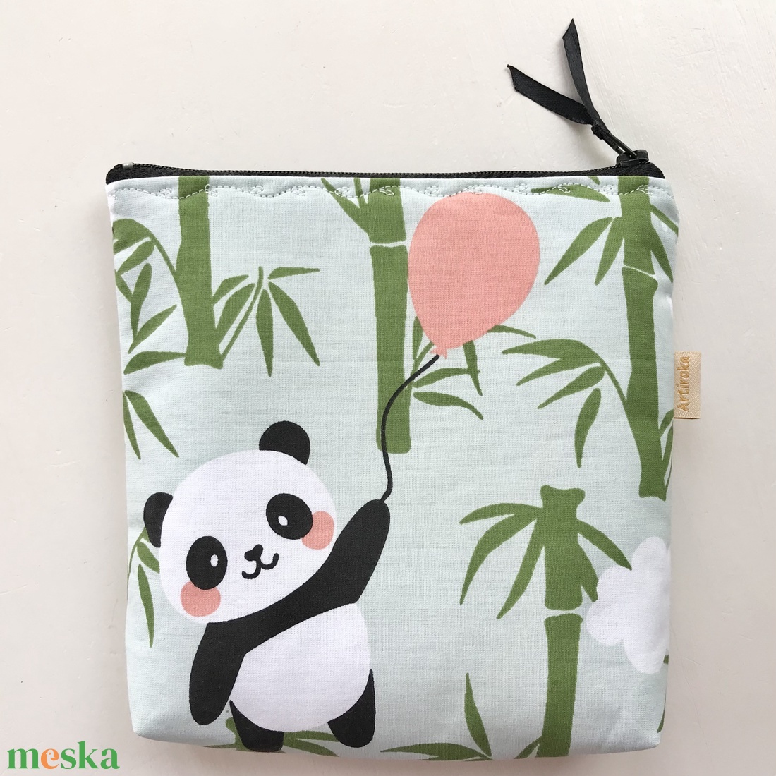 Panda Maci mintás szendvics tartó neszesszer - Artiroka design - táska & tok - uzsonna- & ebéd tartó - ebéd tasak, doboz - Meska.hu Panda Maci mintás szendvics tartó neszesszer - Artiroka design - táska & tok - uzsonna- & ebéd tartó - ebéd tasak, doboz - Meska.hu