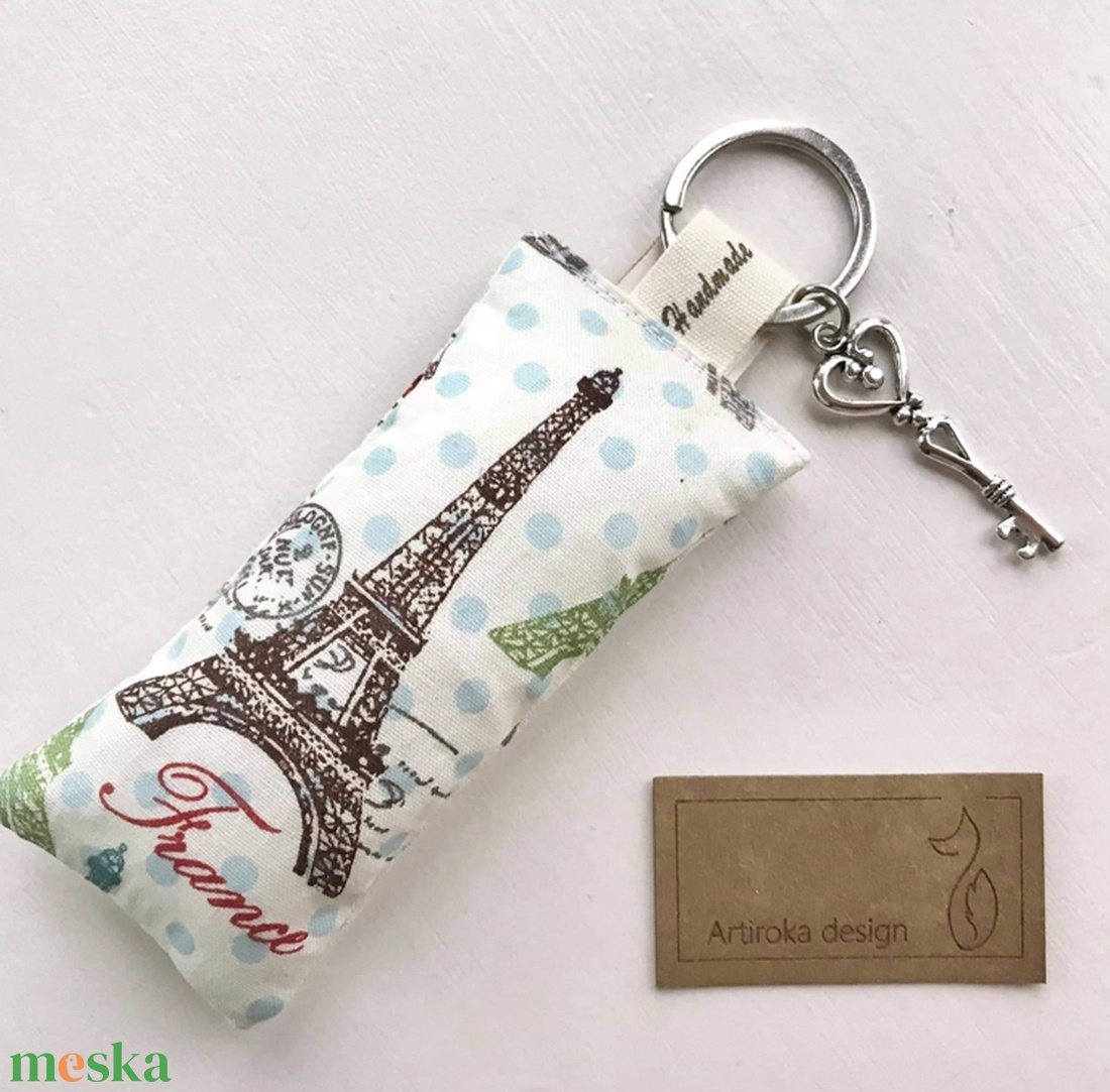 Eiffel torony mintás egyedi kulcstartó - Artiroka design - táska & tok - kulcstartó & táskadísz - kulcstartó - Meska.hu Eiffel torony mintás egyedi kulcstartó - Artiroka design - táska & tok - kulcstartó & táskadísz - kulcstartó - Meska.hu