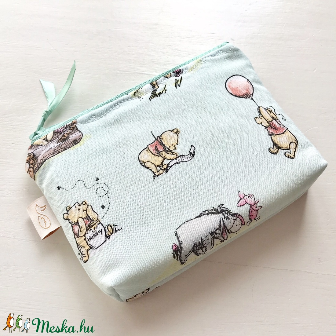 Micimackó, Füles és Malacka mintás, pasztell zöld színű irattartó pénztárca, neszesszer - Winnie de Pooh - táska & tok - pénztárca & más tok - pénztárca - Meska.hu Micimackó, Füles és Malacka mintás, pasztell zöld színű irattartó pénztárca, neszesszer - Winnie de Pooh - táska & tok - pénztárca & más tok - pénztárca - Meska.hu