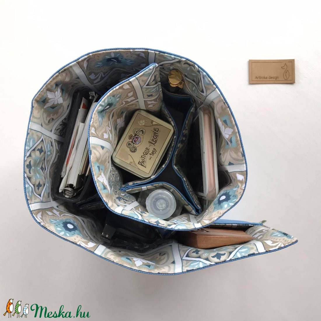 Kék cementlap mintás táska rendszerező, táskarendező  -  Artiroka design  - táska & tok - kézitáska & válltáska - belső rendező - Meska.hu