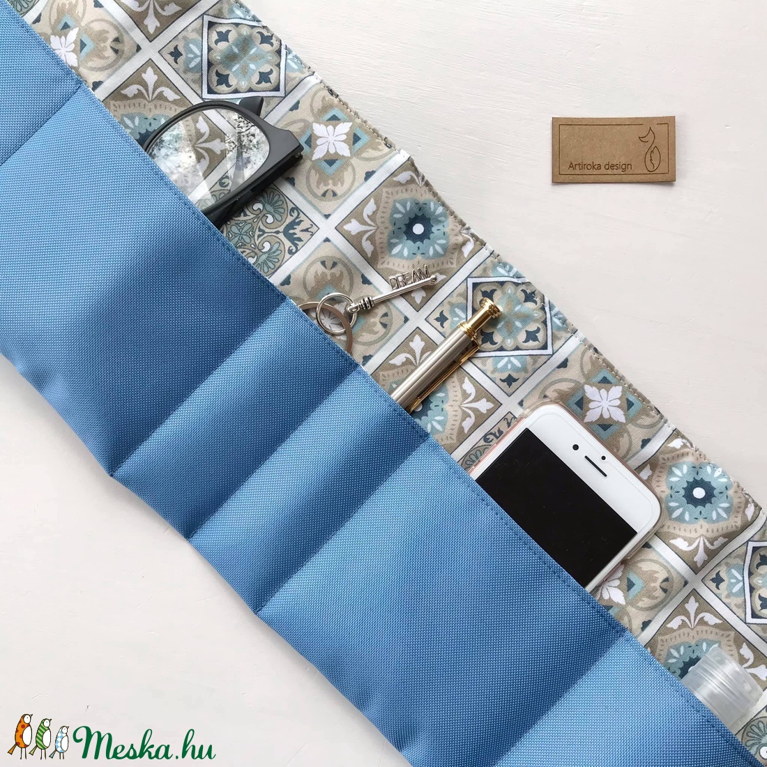 Kék cementlap mintás táska rendszerező, táskarendező  -  Artiroka design  - táska & tok - kézitáska & válltáska - belső rendező - Meska.hu