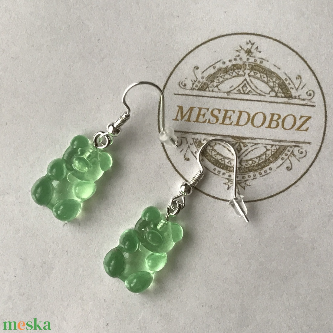 Zöld maci fülbevaló - Mesedoboz - ékszer - fülbevaló - lógó fülbevaló - Meska.hu Zöld maci fülbevaló - Mesedoboz - ékszer - fülbevaló - lógó fülbevaló - Meska.hu