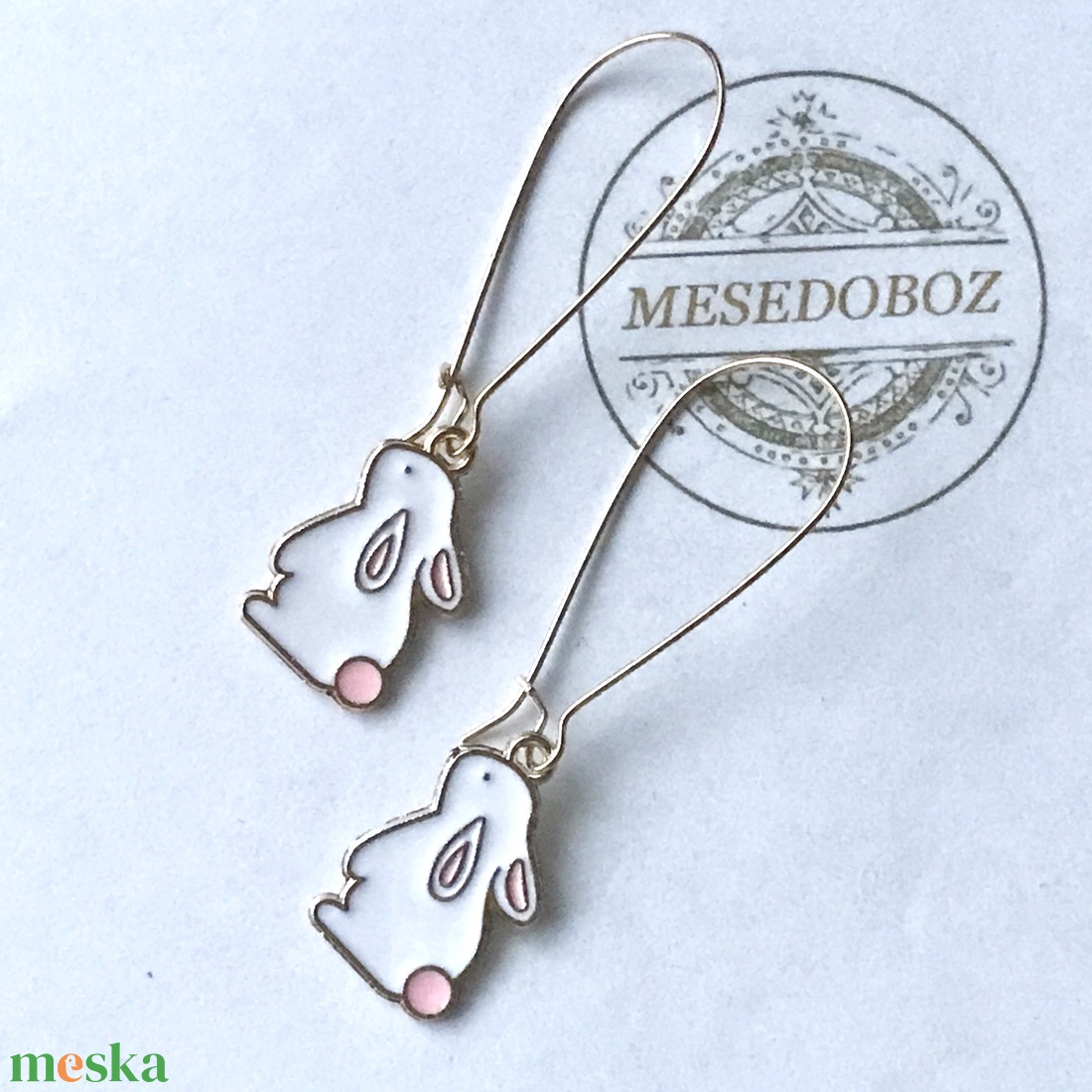 Nyuszi logó fülbevaló - Mesedoboz - ékszer - fülbevaló - lógó fülbevaló - Meska.hu Nyuszi logó fülbevaló - Mesedoboz - ékszer - fülbevaló - lógó fülbevaló - Meska.hu