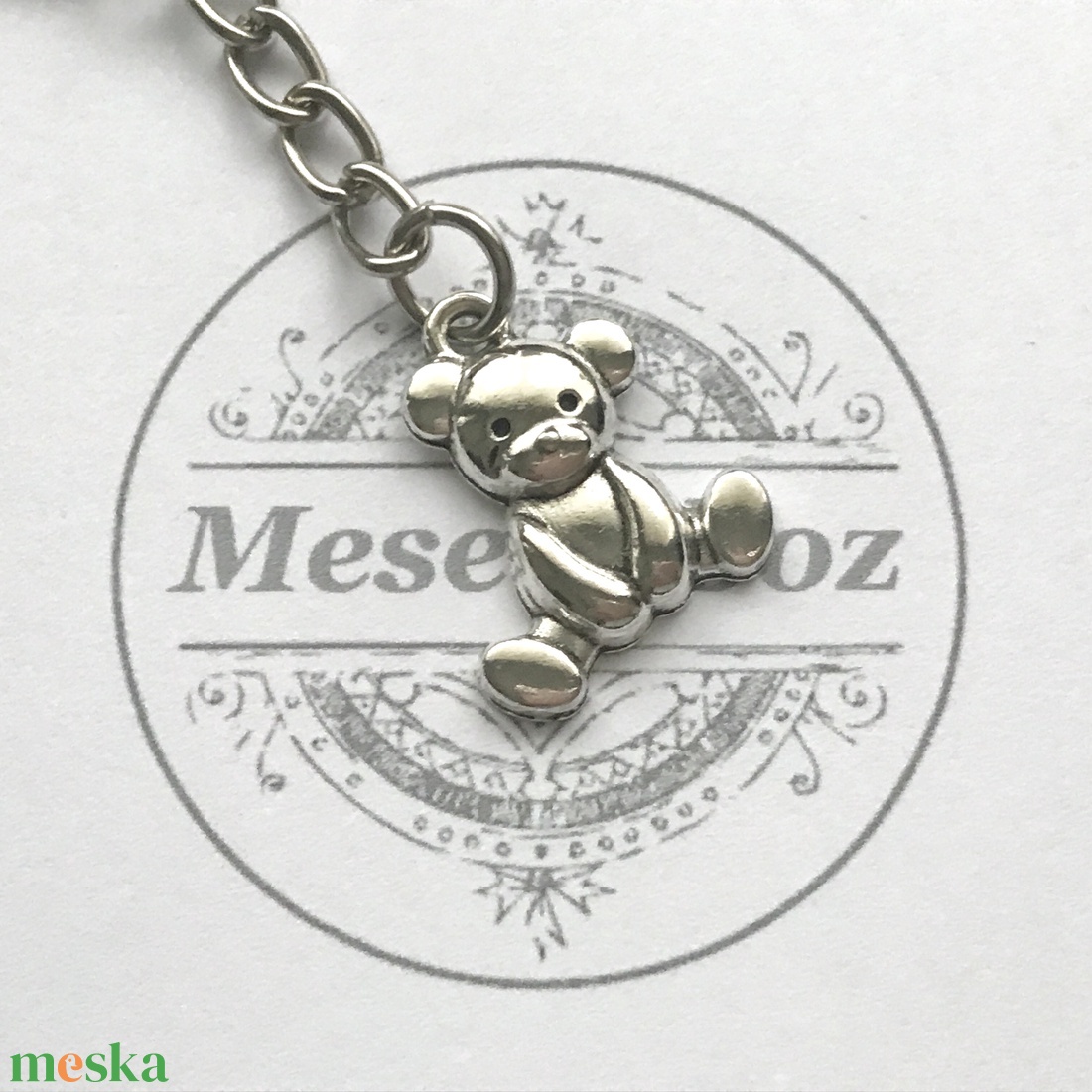 Mackó kulcstartó kulcs medállal  - Mesedoboz - táska & tok - kulcstartó & táskadísz - kulcstartó - Meska.hu