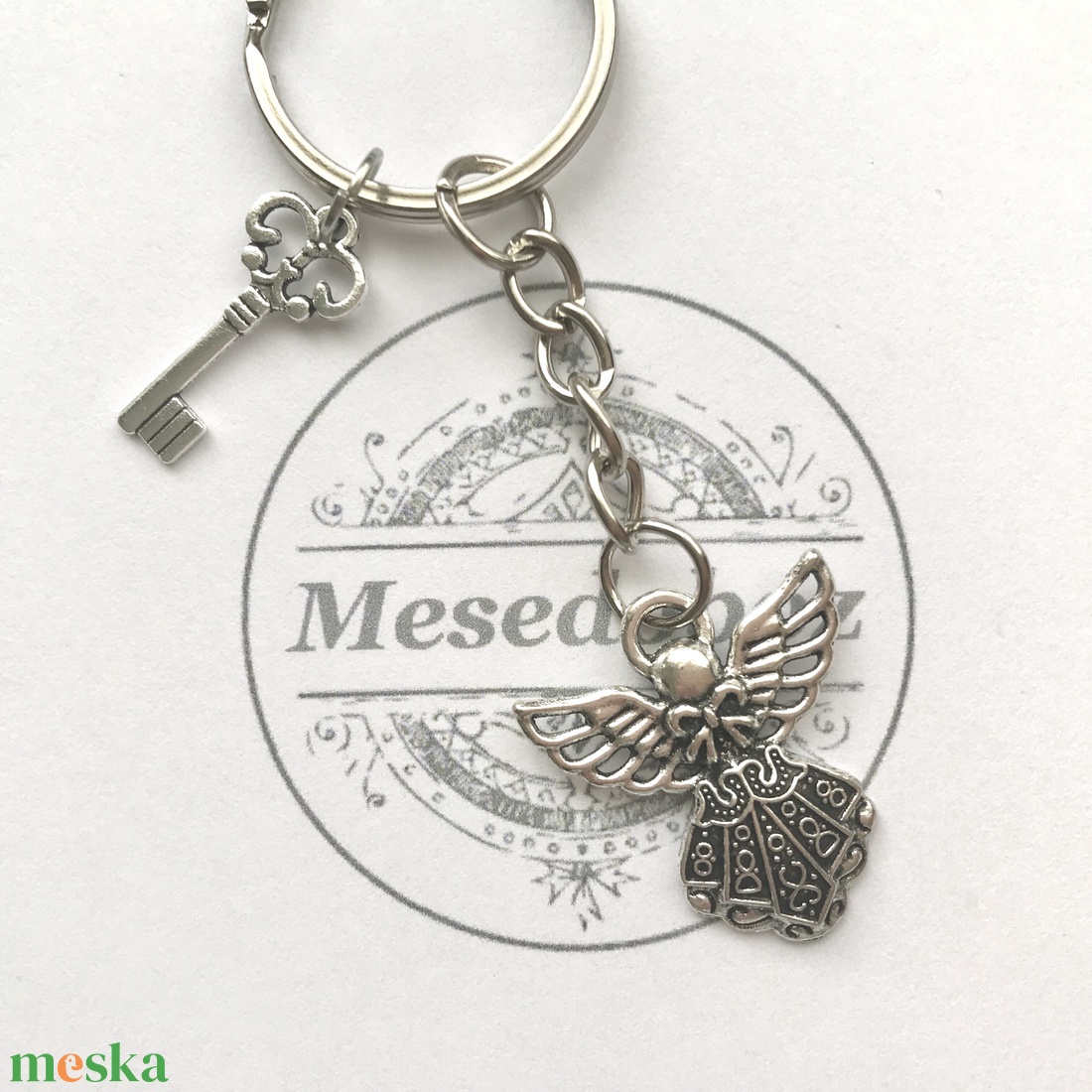 Angyal kulcstartó kulcs medállal  - Mesedoboz - táska & tok - kulcstartó & táskadísz - kulcstartó - Meska.hu