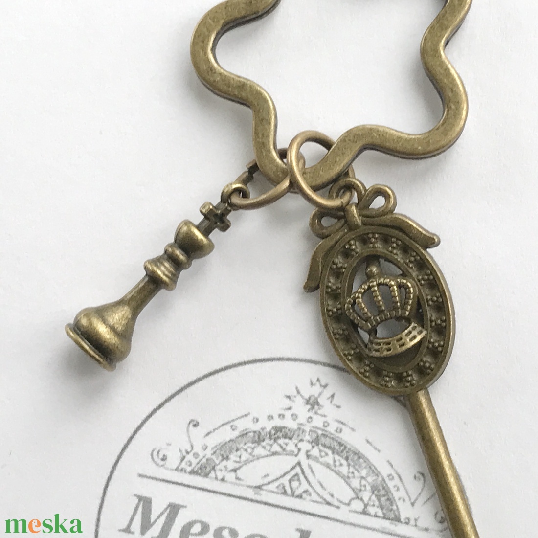 Sakk, királynő figura kulcstartó  - Mesedoboz - táska & tok - kulcstartó & táskadísz - kulcstartó - Meska.hu