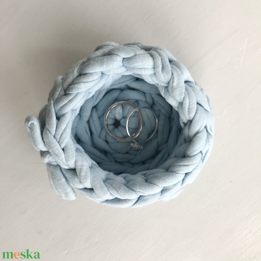 Kis gyűrűtartó kosár masnival - otthon & életmód - tárolás & rendszerezés - tárolókosár - Meska.hu