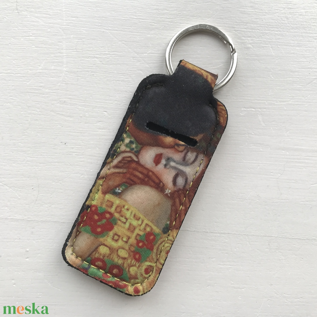 Klimt, A csók című festménye mintás kulcstartó, ajakbalzsam tartó - táska & tok - kulcstartó & táskadísz - kulcstartó - Meska.hu