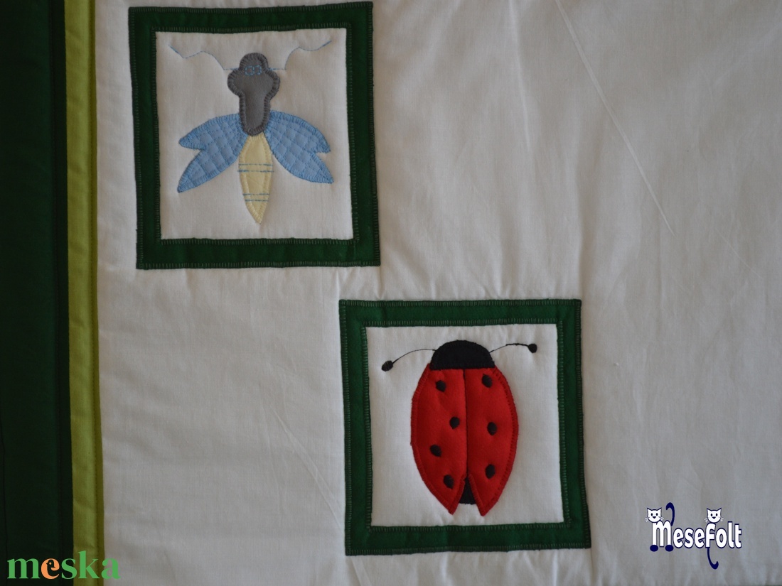 Bogaras Babatakaró garnitúra - Babatakaró párnával - otthon & életmód - babaszoba, gyerekszoba - babatakaró, gyerek pléd - Meska.hu Bogaras Babatakaró garnitúra - Babatakaró párnával - otthon & életmód - babaszoba, gyerekszoba - babatakaró, gyerek pléd - Meska.hu