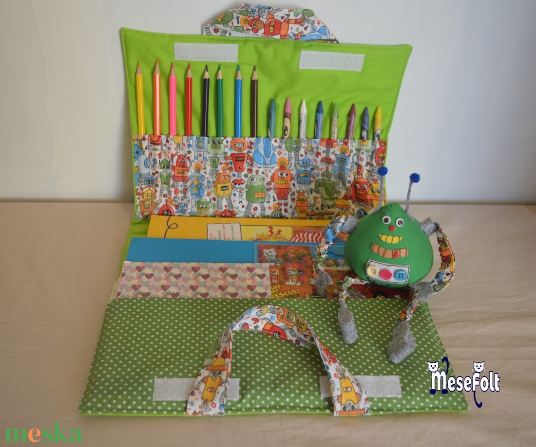 Robotos rajztáska játékfigurával - táska & tok - variálható táska - Meska.hu