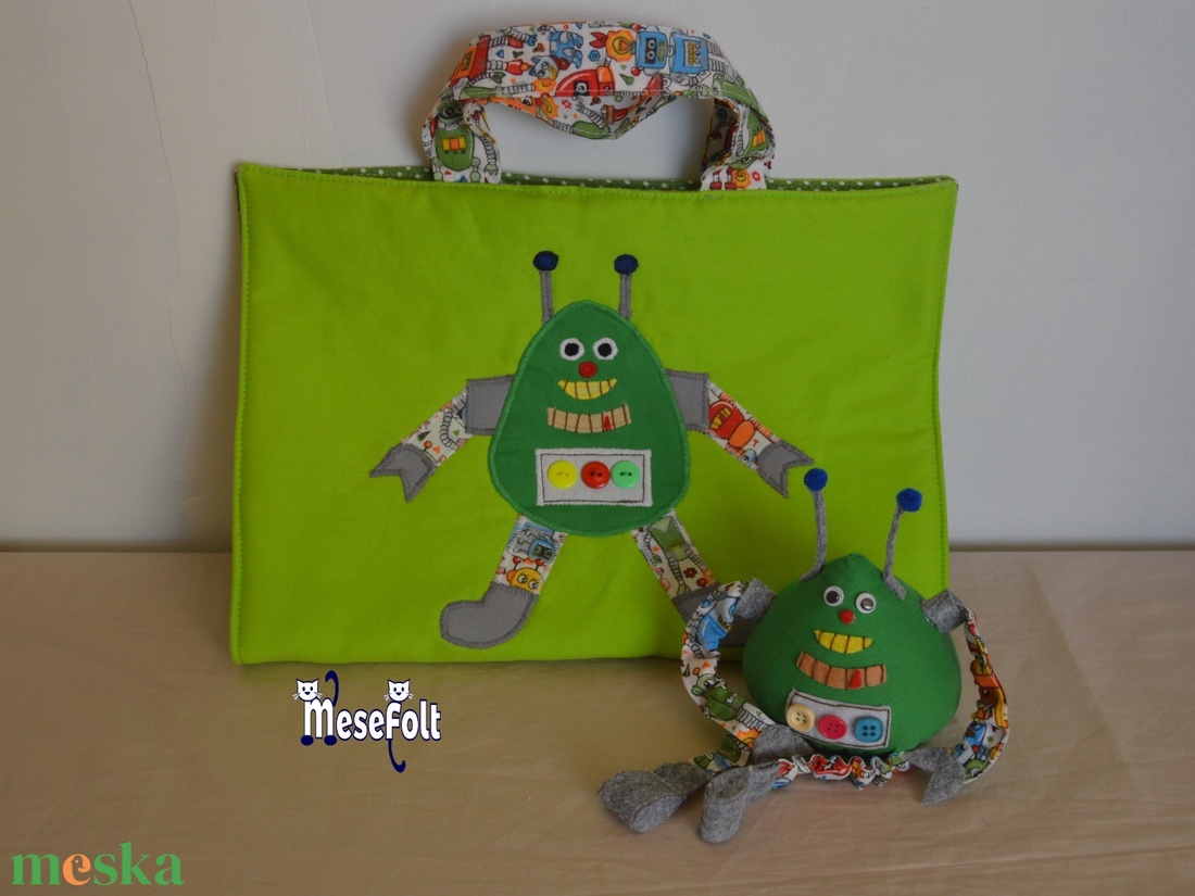 Robotos rajztáska játékfigurával - táska & tok - variálható táska - Meska.hu