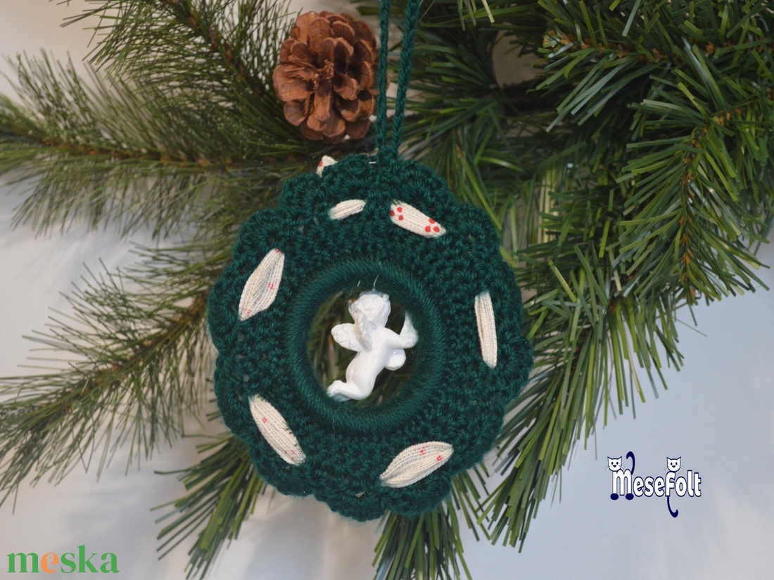 Karácsonyi koszorú (zöld-angyal) - karácsony - karácsonyi lakásdekoráció - karácsonyfadíszek - Meska.hu