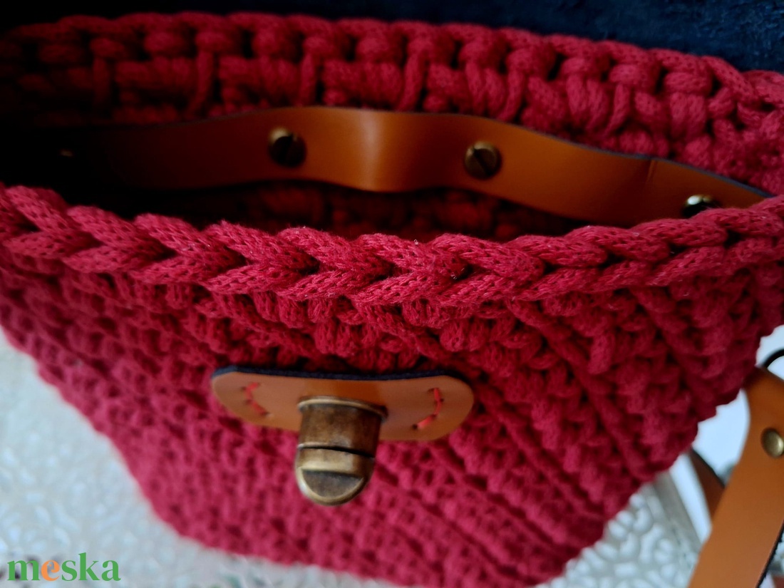 Madaras mintás crossbody táska - táska & tok - kézitáska & válltáska - vállon átvethető táska - Meska.hu