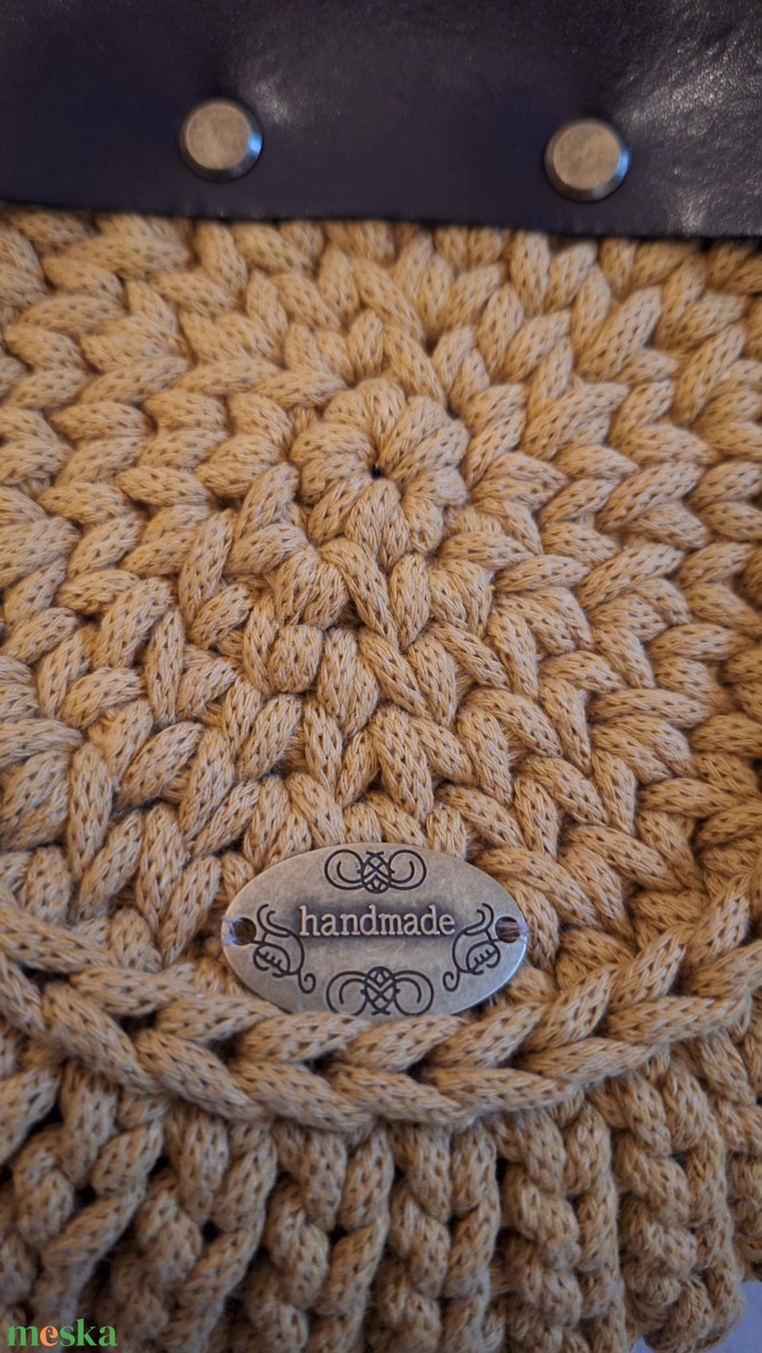 Horgolt oreo crossbody táska - táska & tok - kézitáska & válltáska - vállon átvethető táska - Meska.hu