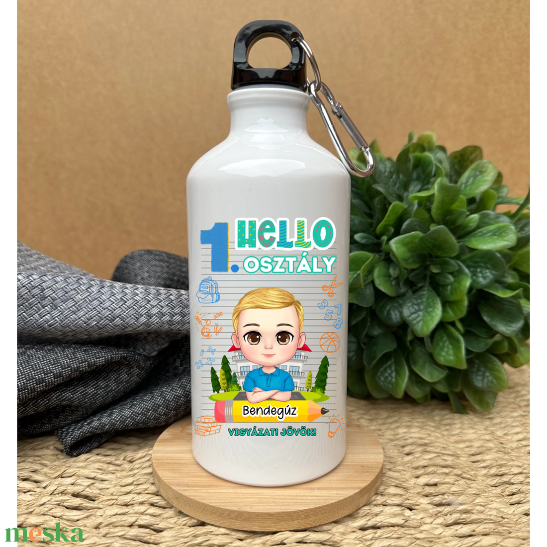 Hello 1.osztály - kulacs kisfiúnak - otthon & életmód - konyhafelszerelés, tálalás - italos kellékek - kulacsok - Meska.hu Hello 1.osztály - kulacs kisfiúnak - otthon & életmód - konyhafelszerelés, tálalás - italos kellékek - kulacsok - Meska.hu
