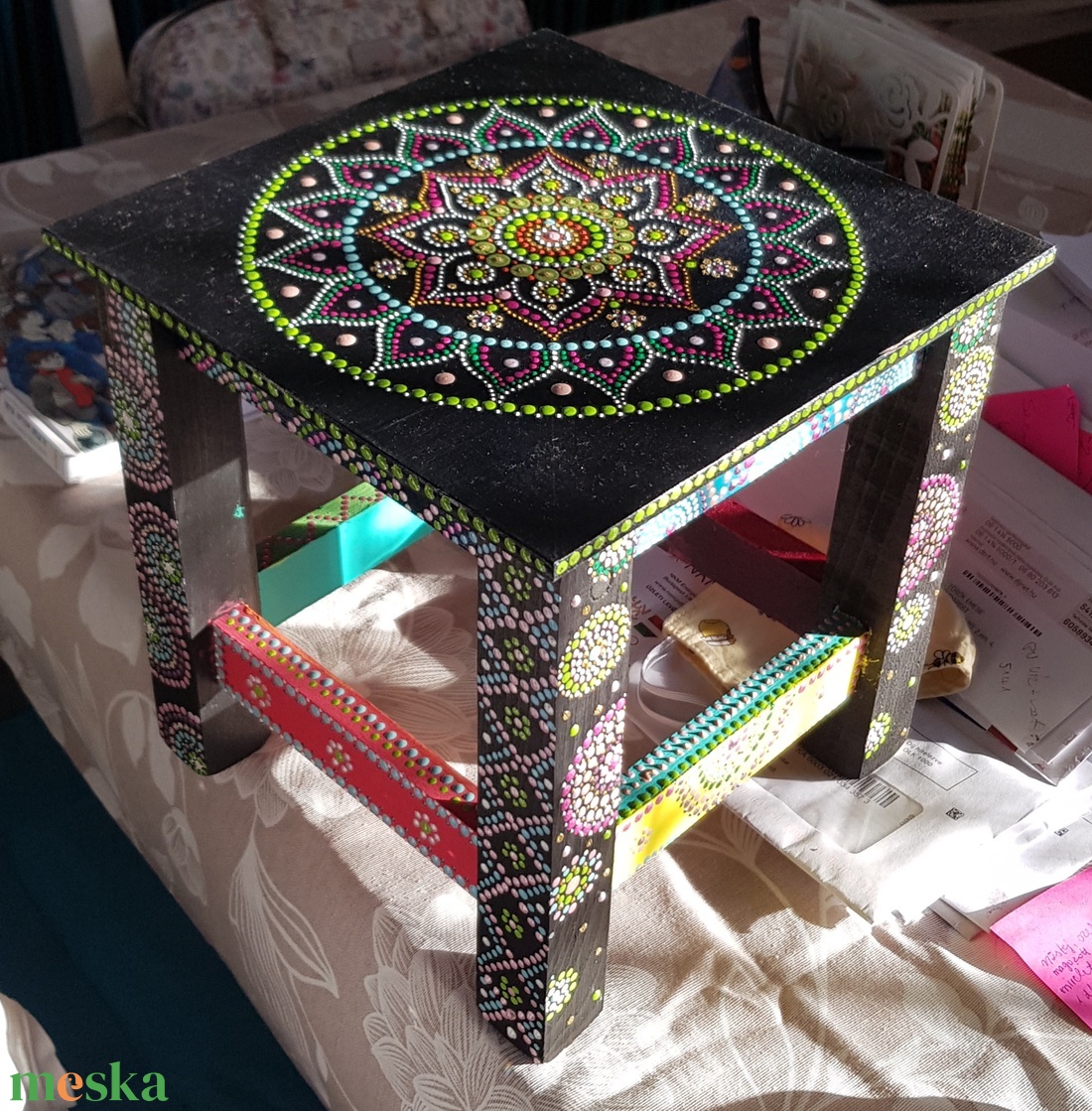 Színes mandala lakásdekoráció - otthon & lakás - bútor - szék & fotel - Meska.hu Színes mandala lakásdekoráció - otthon & lakás - bútor - szék & fotel - Meska.hu