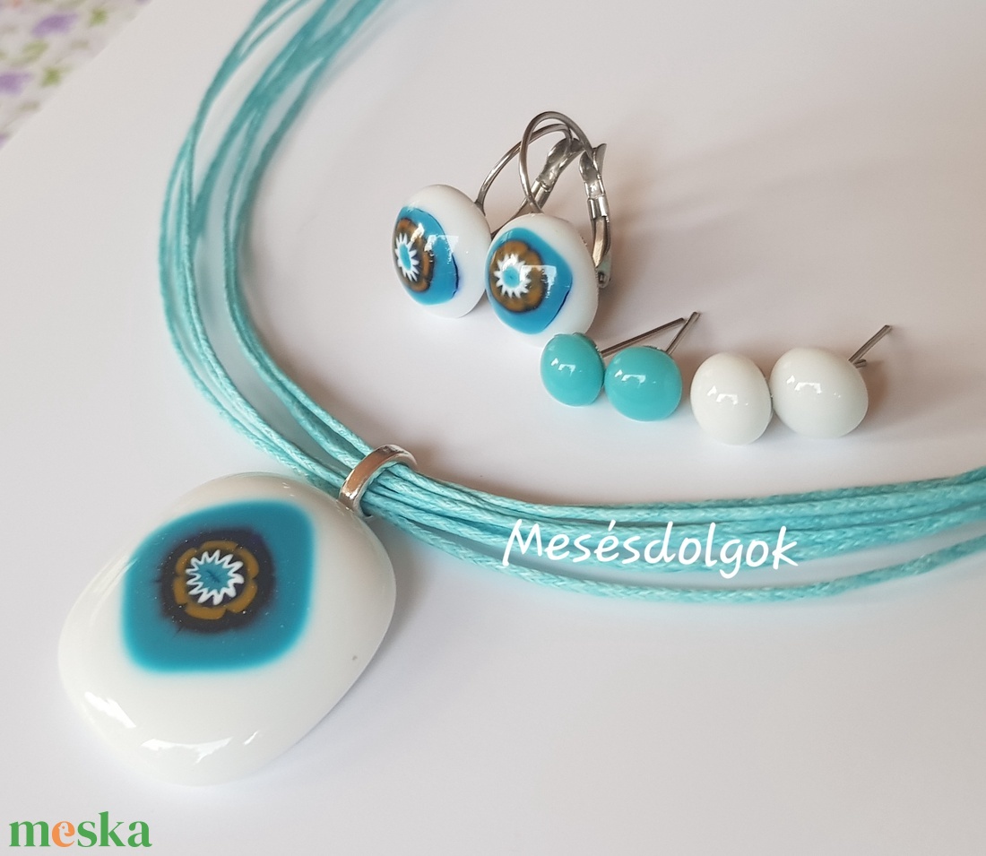 Medál 3 fülbevalóval, üvegékszer szett - ékszer - ékszerszett - Meska.hu Medál 3 fülbevalóval, üvegékszer szett - ékszer - ékszerszett - Meska.hu