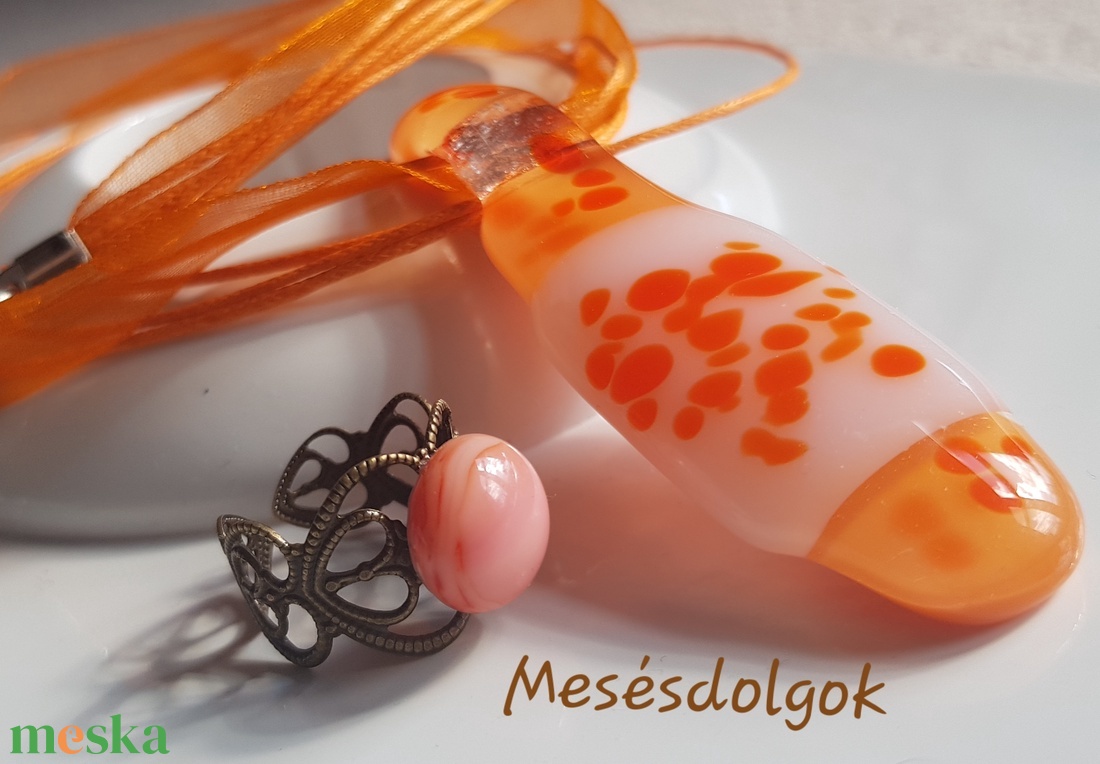 Narancsos üdítő üvegékszer medál barokk stílusú gyűrűvel - ékszer - ékszerszett - Meska.hu Narancsos üdítő üvegékszer medál barokk stílusú gyűrűvel - ékszer - ékszerszett - Meska.hu