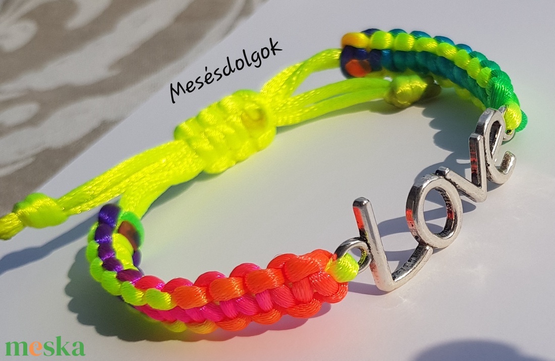 Neonparádé LOVE felirattal. Makramé fonott divatos karkötő - ékszer - karkötő - fonott karkötő - Meska.hu Neonparádé LOVE felirattal. Makramé fonott divatos karkötő - ékszer - karkötő - fonott karkötő - Meska.hu