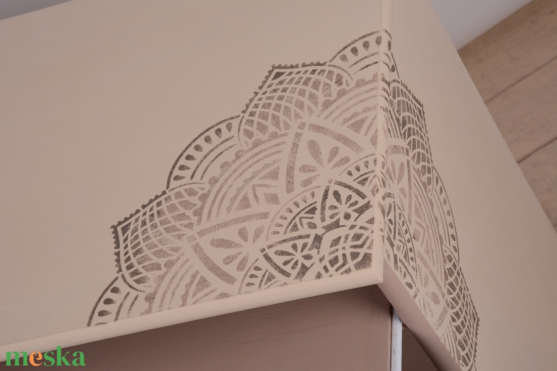 MaNDaLa számítógép asztal fából - otthon & életmód - bútor - asztal - Meska.hu MaNDaLa számítógép asztal fából - otthon & életmód - bútor - asztal - Meska.hu