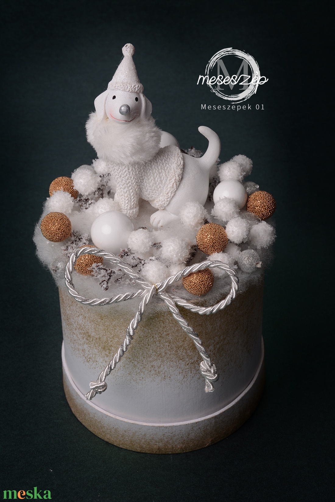 Téli fehér kutya   karácsonyi asztaldísz - karácsony - karácsonyi lakásdekoráció - karácsonyi manók, figurák - Meska.hu