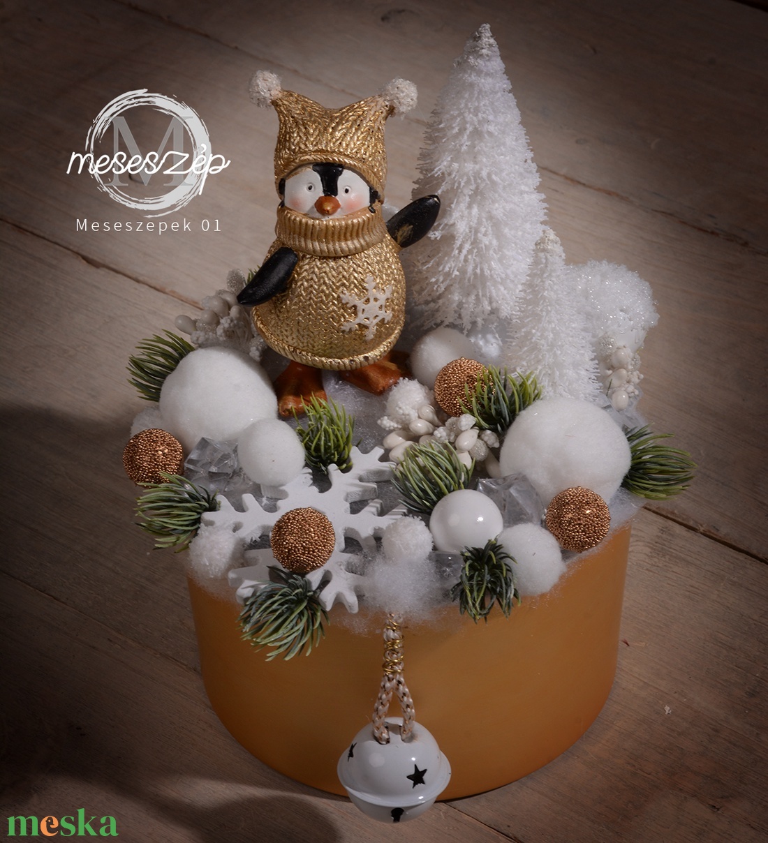 Vidám pingvin karácsonyi asztaldísz - karácsony - karácsonyi lakásdekoráció - karácsonyi manók, figurák - Meska.hu