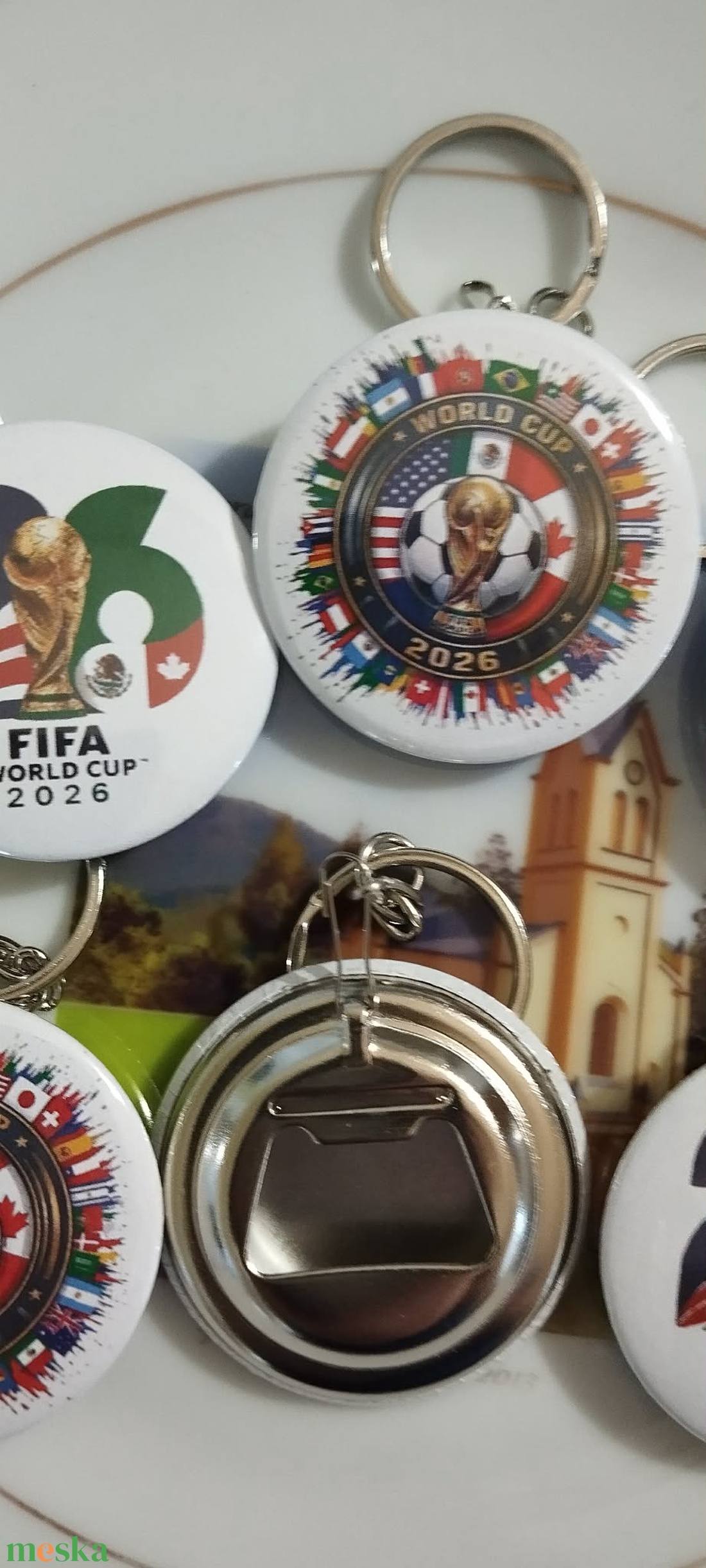 Sörnyitós kulcstartó  - ékszer - kitűző és bross - Meska.hu