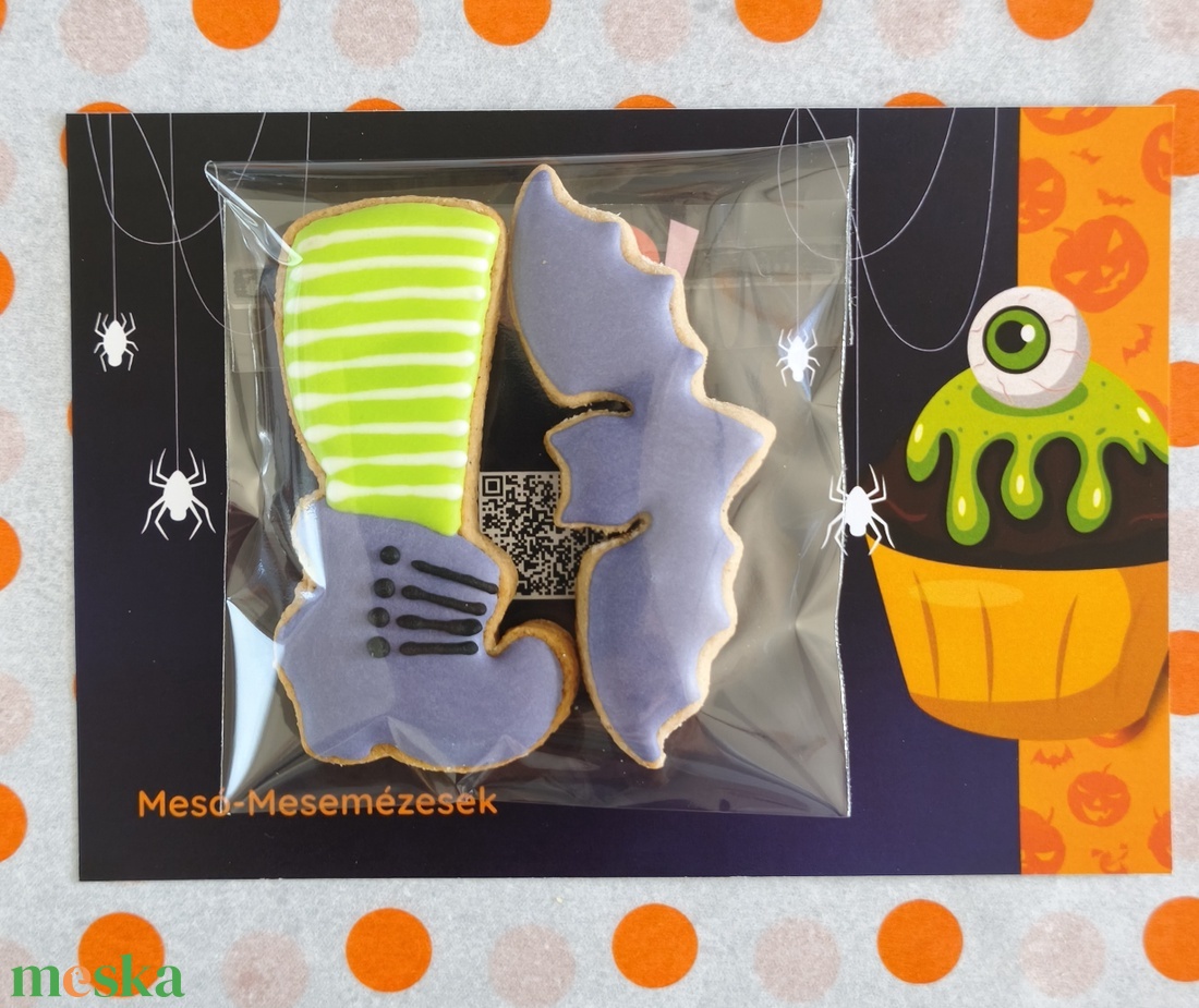 Halloween -i mézesek- Boszi csizma,kis denevér mézeskalács  - élelmiszer - édesség - mézeskalács - Meska.hu