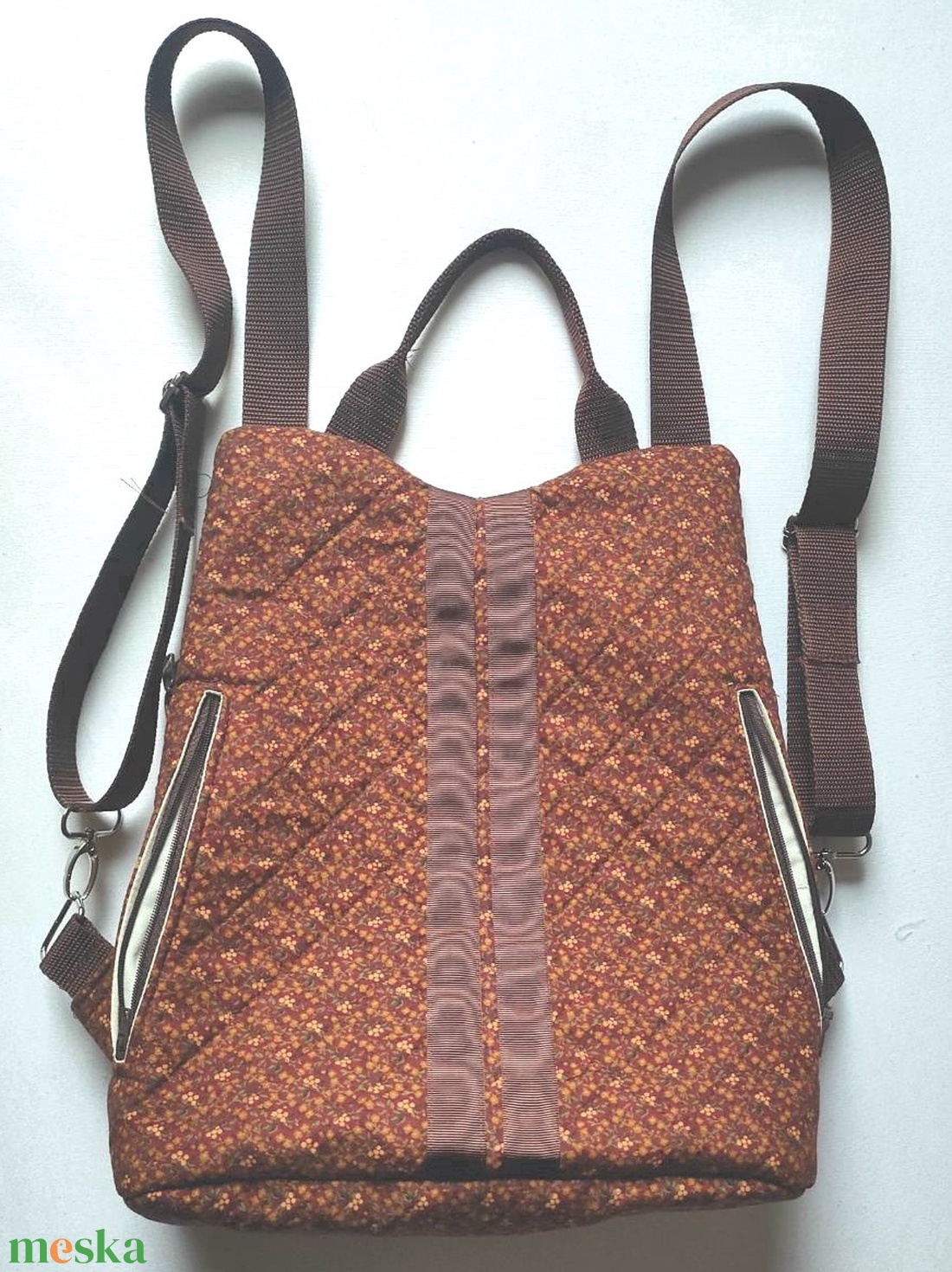 Virágmintás barna tónusú hátizsák - táska & tok - hátizsák - hátizsák - Meska.hu