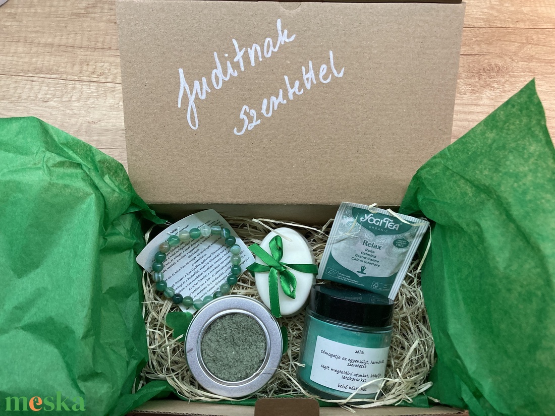 Me Time Box - vidámság, szenvedély, kreativitás - szépségápolás - kozmetikai ajándékcsomag - Meska.hu Me Time Box - vidámság, szenvedély, kreativitás - szépségápolás - kozmetikai ajándékcsomag - Meska.hu
