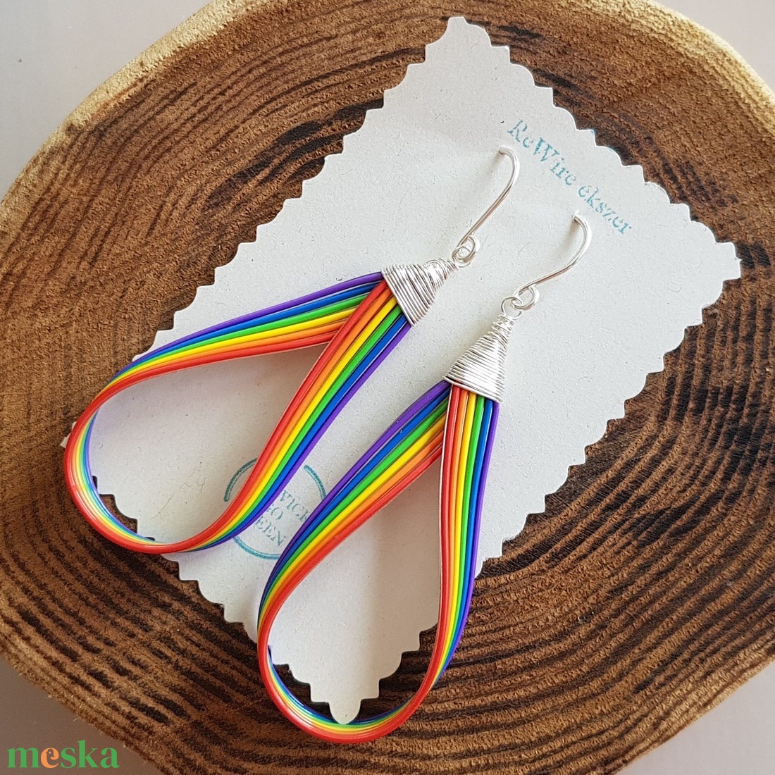Szivárvány csepp újrahasznosított drót fülbevaló - ékszer - fülbevaló - lógó csepp fülbevaló - Meska.hu Szivárvány csepp újrahasznosított drót fülbevaló - ékszer - fülbevaló - lógó csepp fülbevaló - Meska.hu