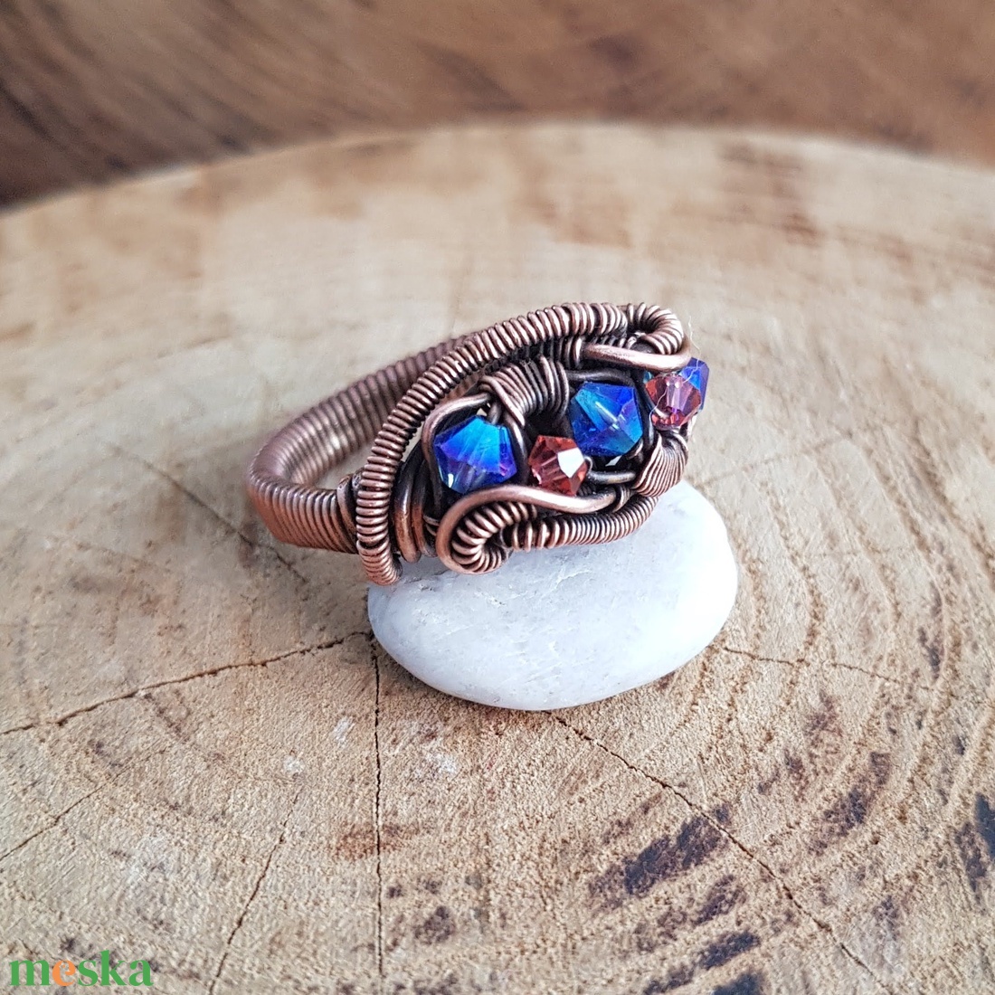 Swarovski gyöngyös rézdrót gyűrű - ékszer - gyűrű - többköves gyűrű - Meska.hu Swarovski gyöngyös rézdrót gyűrű - ékszer - gyűrű - többköves gyűrű - Meska.hu