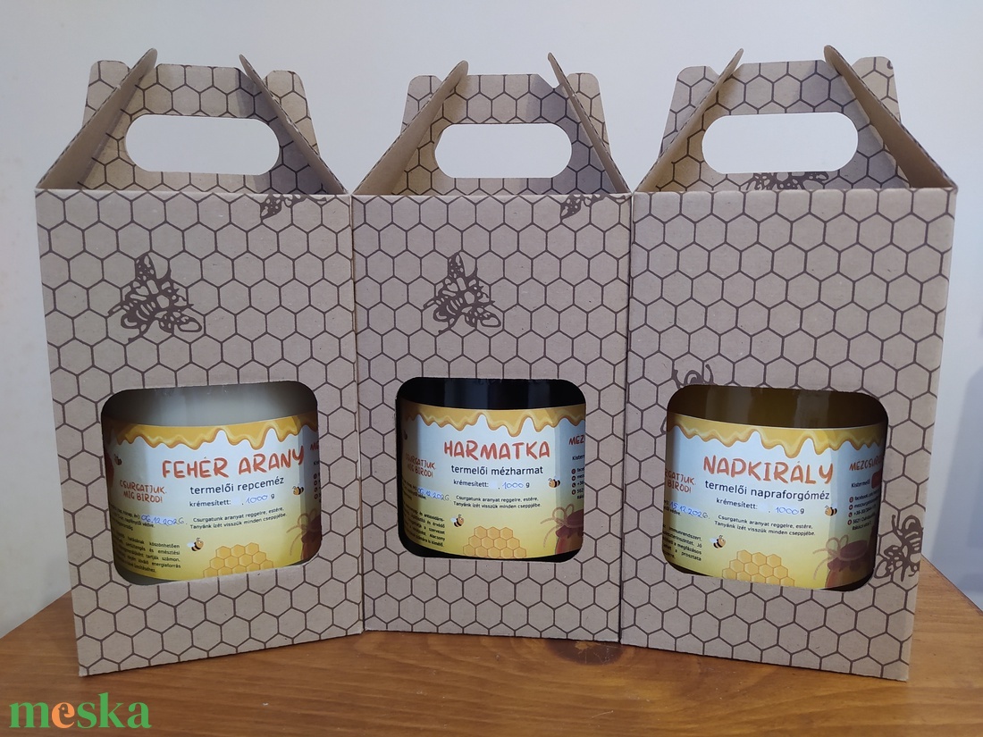1 kg repceméz / 1 kg akácméz / 1 kg napraforgóméz / 1 kg édesköményméz / 1 kg mézharmat méhsejtmintás díszcsomagolásban - élelmiszer - méz & propolisz - Meska.hu