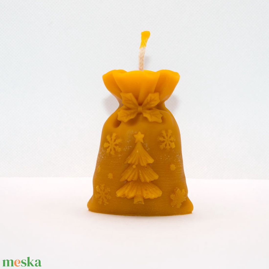 Mikulás csomag méhviasz gyertya - karácsony - karácsonyi lakásdekoráció - karácsonyi illatgyertya, mécses - Meska.hu