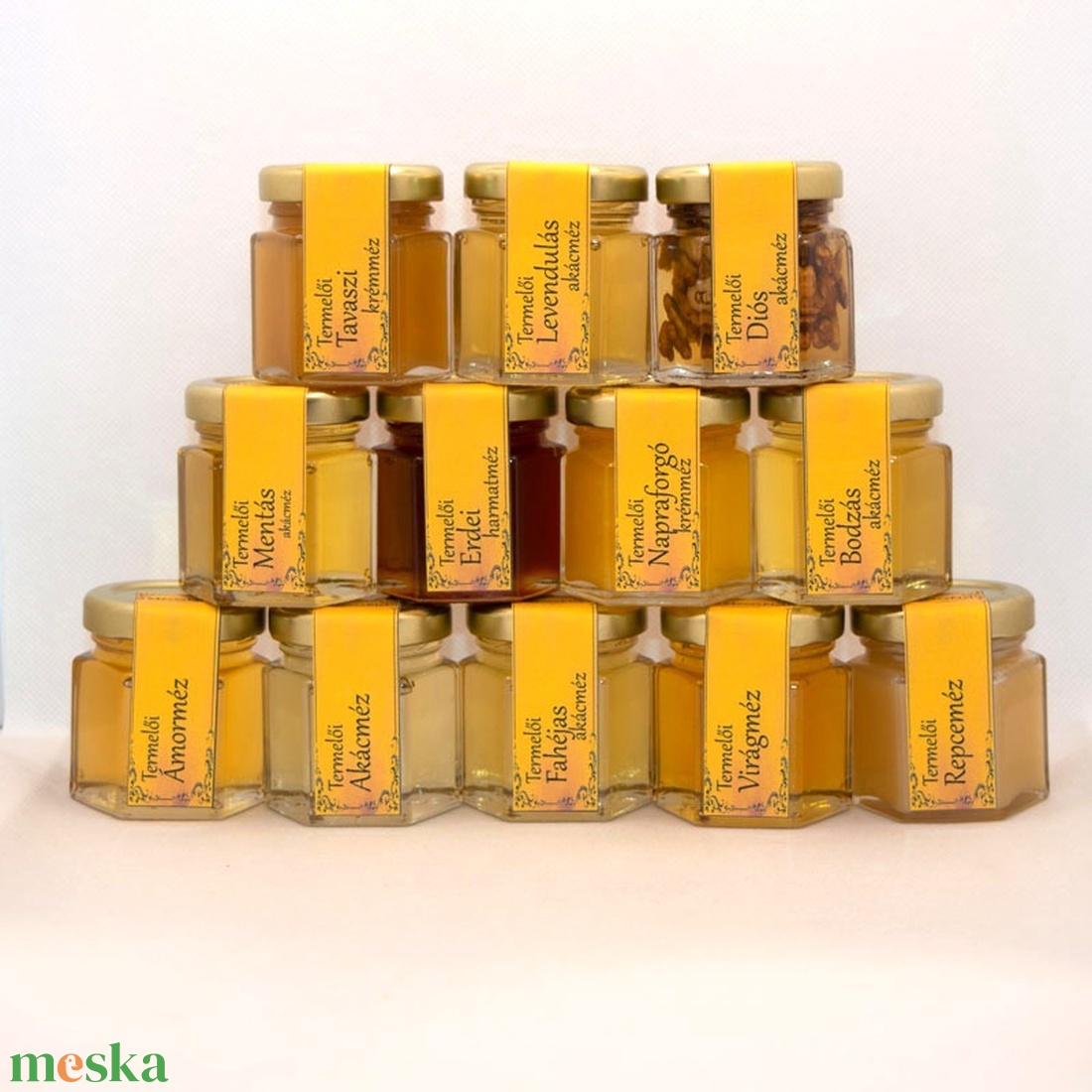 Mini üveges mézek 12 választható ízben - élelmiszer - méz & propolisz - Meska.hu Mini üveges mézek 12 választható ízben - élelmiszer - méz & propolisz - Meska.hu