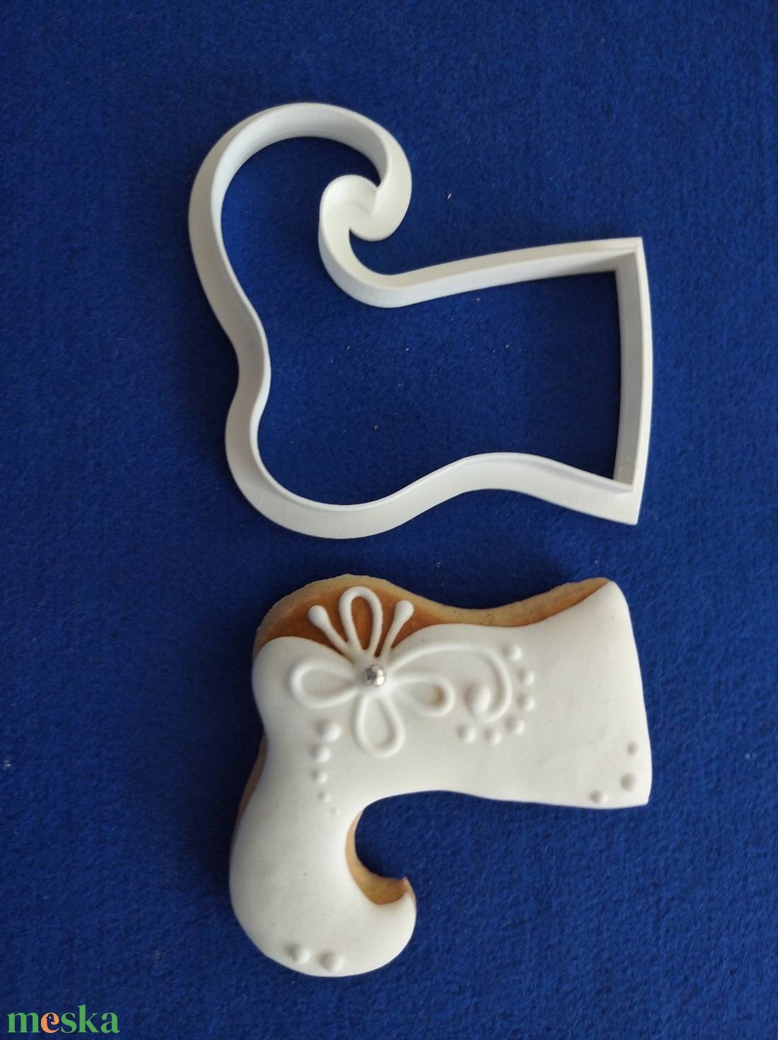 Csizma sütemény kiszúró forma 10 cm - otthon & életmód - konyhafelszerelés, tálalás - sütés, főzés - sütikiszúró - Meska.hu
